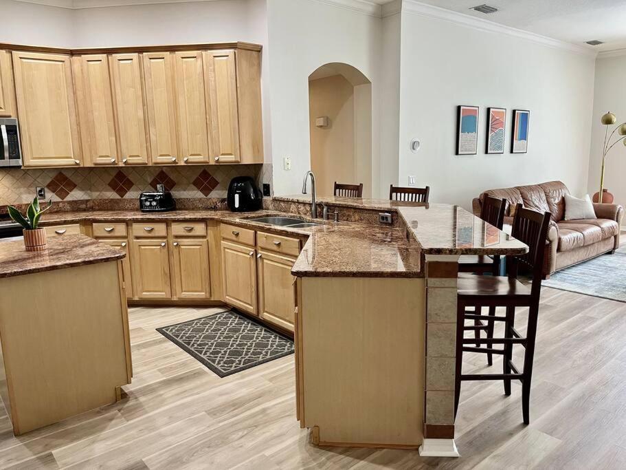 Sandy Oasis 5 Bedroom With Pool Sarasota 布雷登顿 外观 照片